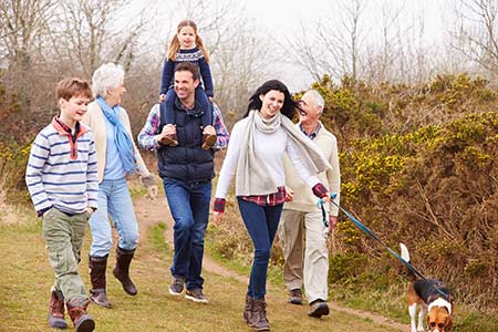 Se balader en famille dans la campagne et à la plage